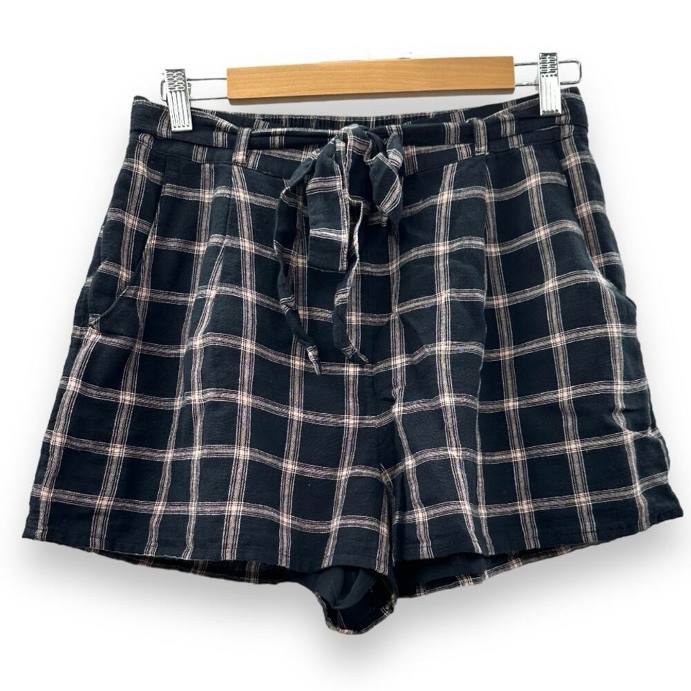 American Eagle Navy Blue & Gray Plaid Tie Waist Shorts Size M NEW